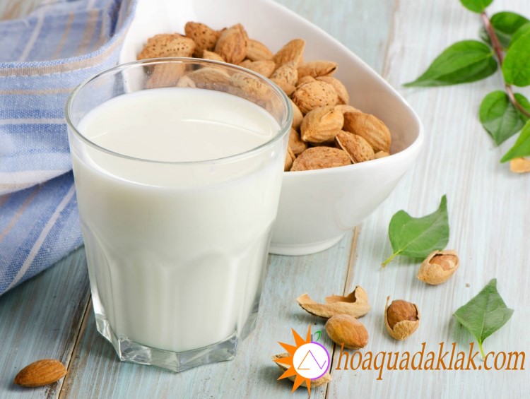 Sữa hạnh nhân là thức uống có nguồn gốc từ thực vật