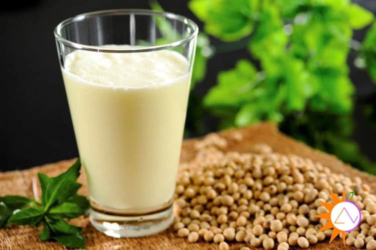 Cần chú ý thời điểm uống sữa hạt để tránh tình trạng bị đầy hơi, đau dạ dày và ợ nóng